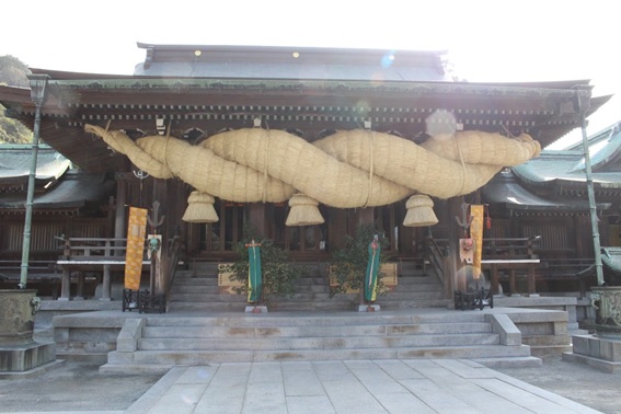 宮地嶽神社の参拝殿の写真